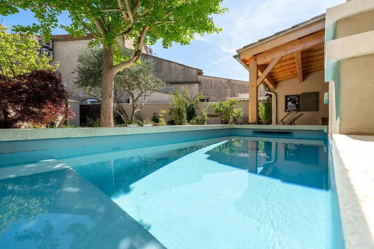 Lagnes La Fontaine Aux Fees 빌라 펜션